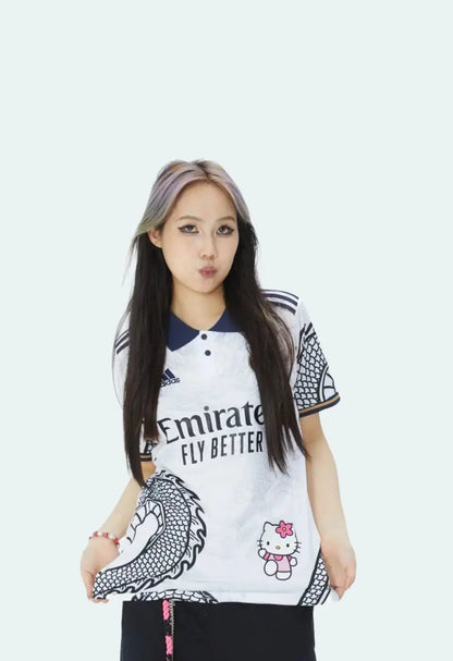 Camisa Dragão Branco Real Madrid x Hello Kitty