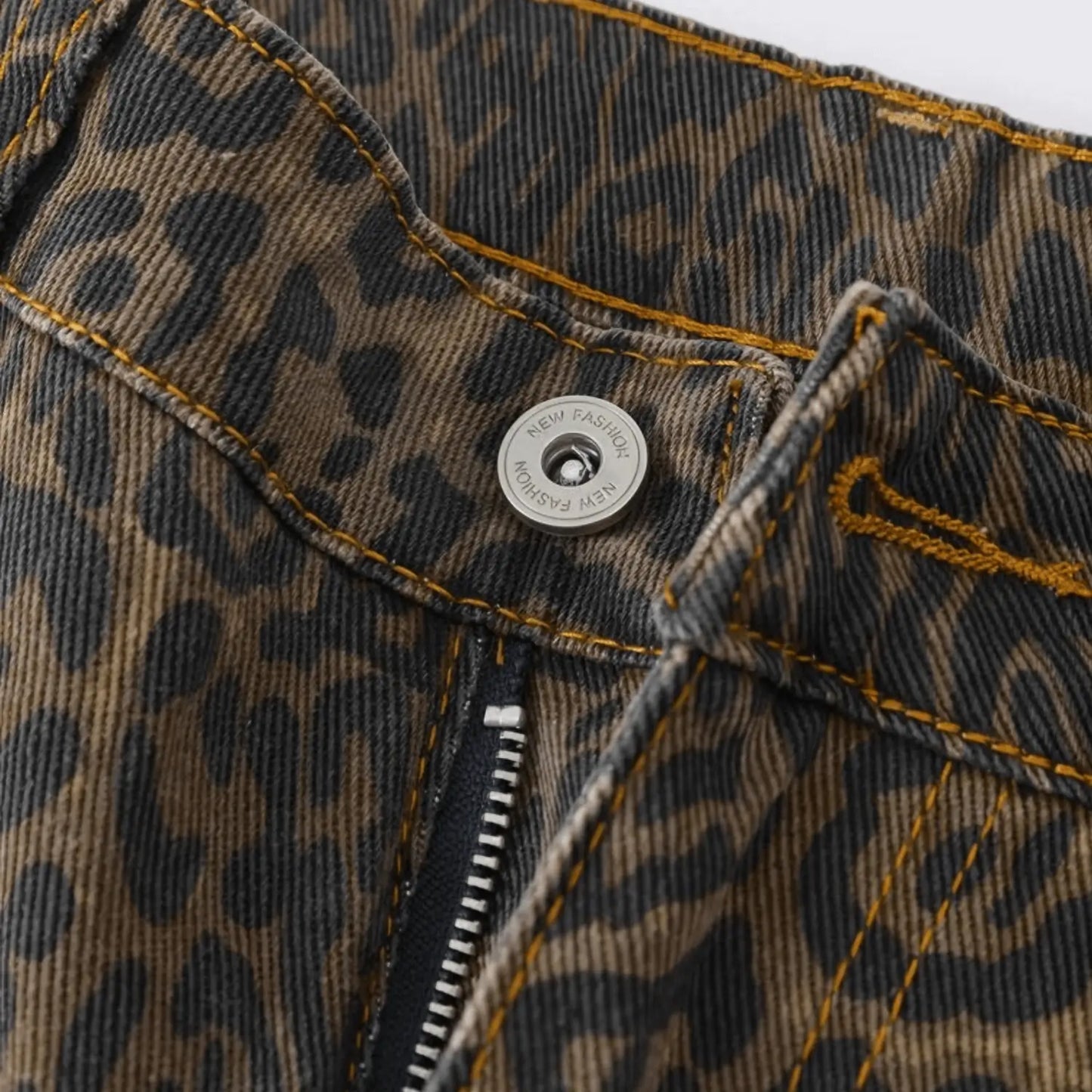 Calça Cintura Alta com Estampa de Leopardo